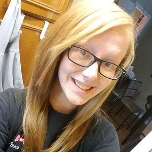 Meet your Posher, Keri